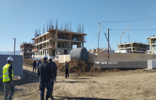 À Aghdam, les travaux de construction du 5ᵉ complexe résidentiel ont commencé -PHOTO 