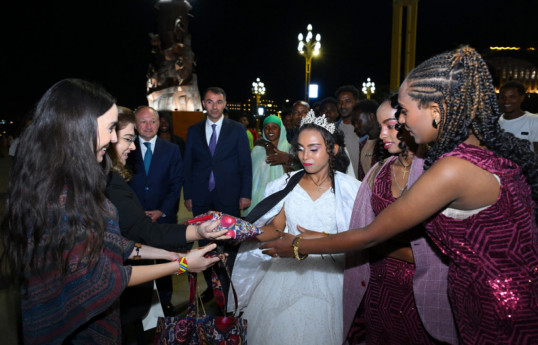 Leyla Aliyeva a visité le complexe muséal de la Victoire d’Adoua à Addis-Abeba