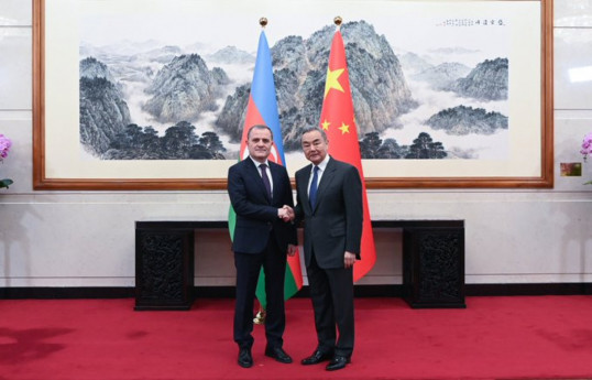 Les ministres des Affaires étrangères de l’Azerbaïdjan et de la Chine se sont rencontrés à Pékin