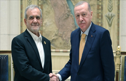 Erdogan a discuté avec Pezechkian des tensions militaires dans la région