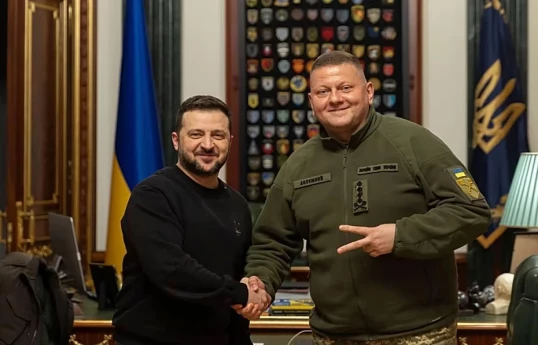 Zaloujny a déclaré à Zelensky qu'il était prêt à participer à l'élection présidentielle