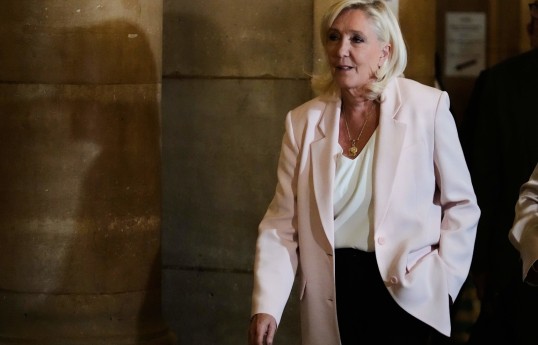 Marine Le Pen, condamnée à 15 mois ferme d’inéligibilité, pourrait a priori se présenter à la présidentielle