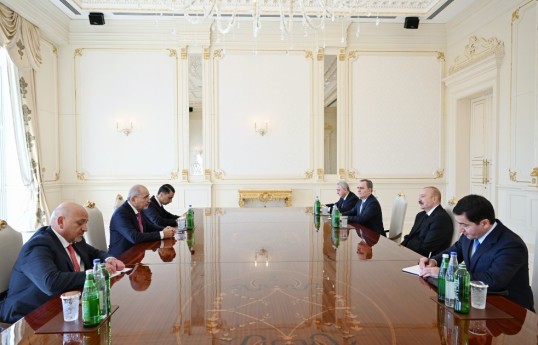 Le président azerbaïdjanais a reçu le vice-Premier ministre et ministre des Affaires étrangères et des Expatriés de Jordanie