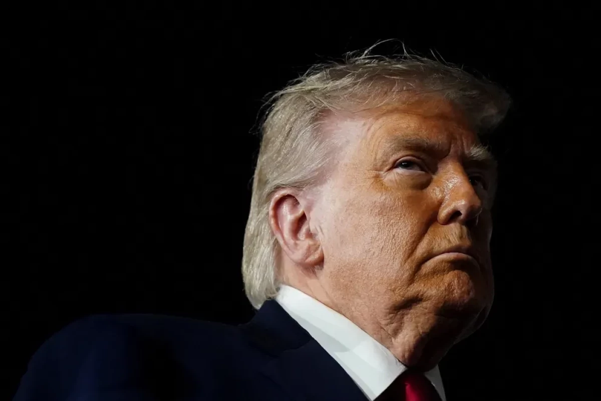 Trump a affirmé que les États-Unis contrôleraient le détroit d`Hormuz et qu`ils percevraient une redevance en contrepartie