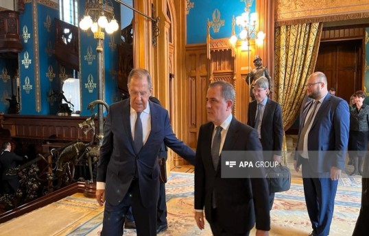 Les chefs de la diplomatie azerbaïdjanaise et russe auront des entretiens à Moscou