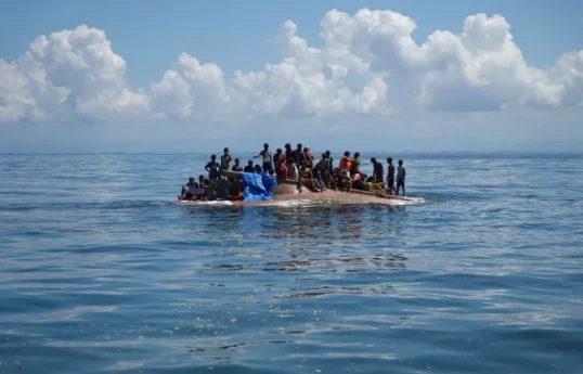 ONU : Deux bateaux ont coulé dans le golfe du Bengale, plus de 500 réfugiés rohingyas sont morts