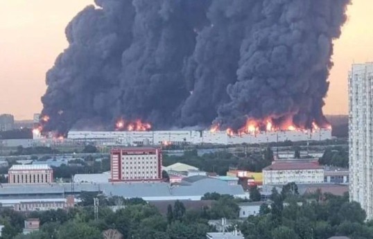 Ukraine a mené des frappes de drones contre la région de Leningrad, des incendies se sont déclarés dans les entrepôts de l’entreprise “Wildberries”