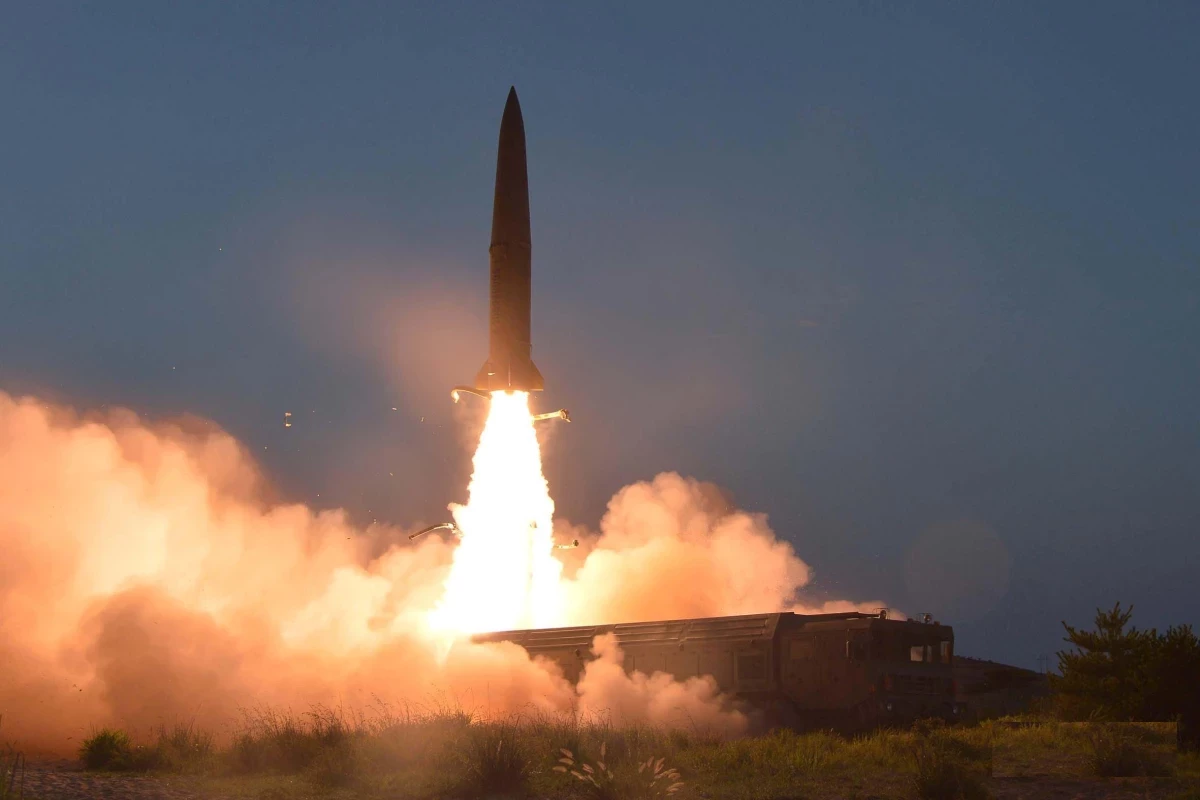 Reuters : Un missile nord-coréen aurait probablement causé la mort d’une famille nombreuse à Kryvyï Rih