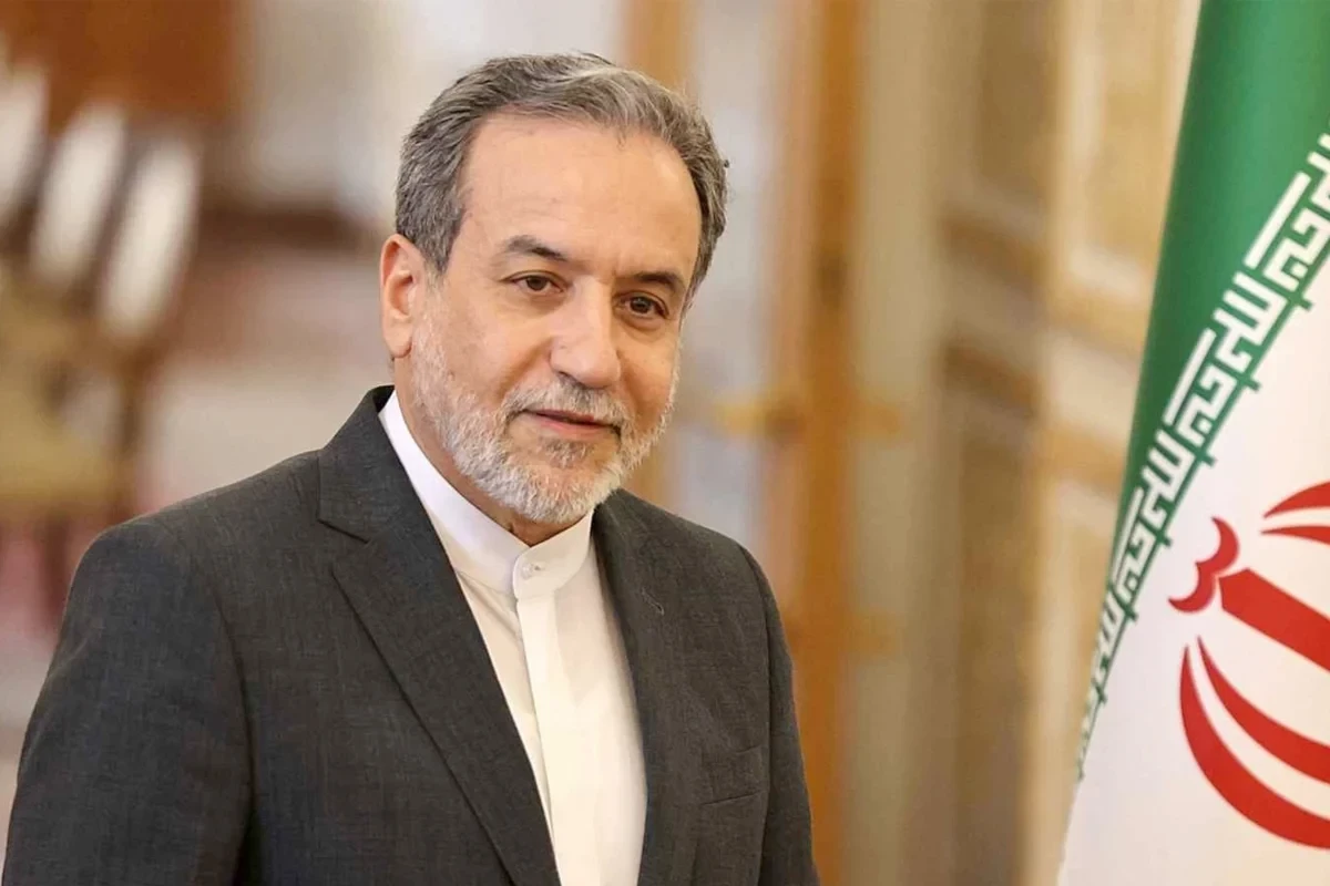 Araghchi a déclaré qu’il se trouvait dans le bureau de Khamenei lorsqu’il aurait été tué et a révélé des détails