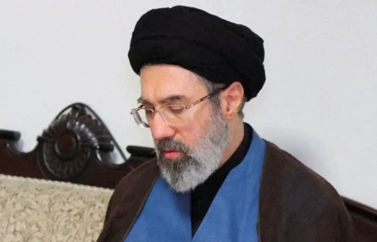Guide suprême de l’Iran, Mojtaba Khamenei, a gracié plus de 2 000 prisonniers