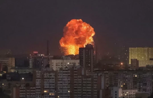 Reuters : Quelques heures après l’entretien de Zelensky avec Trump, Kyiv a été la cible d’une attaque de missiles