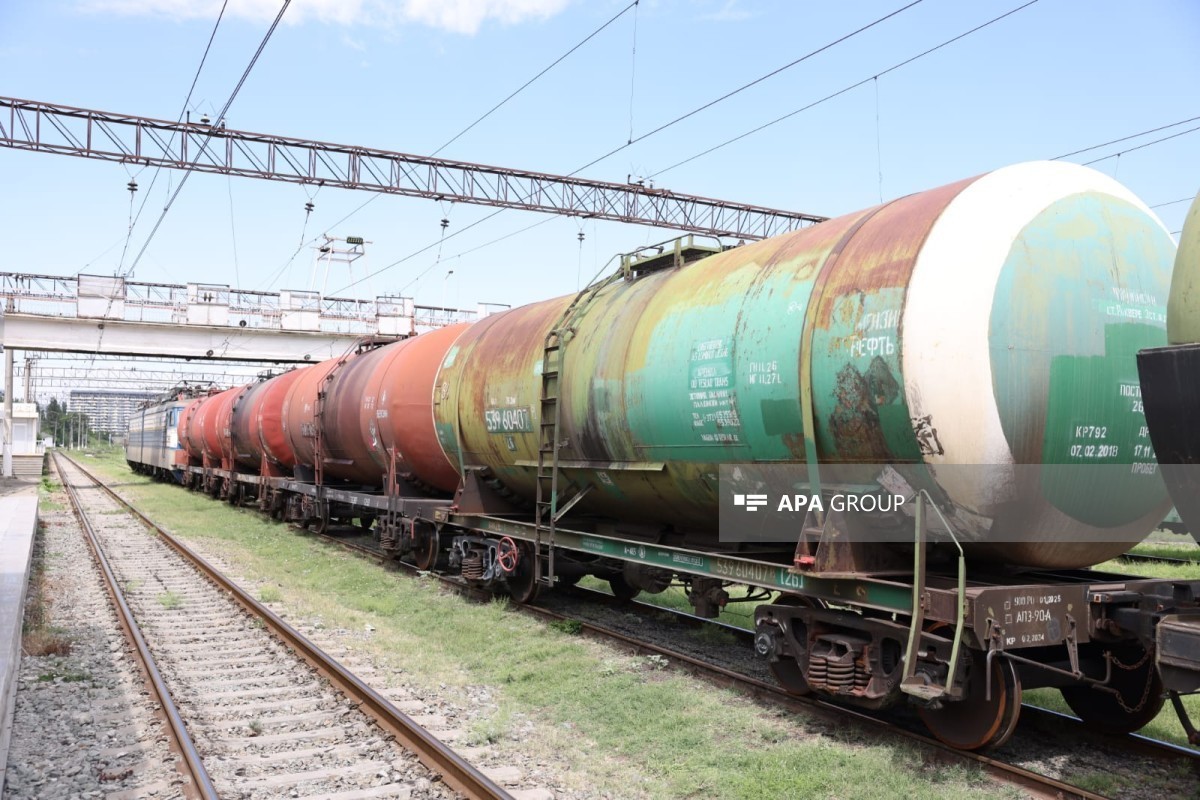 18 wagons d`essence et 8 wagons de carburant diesel ont été exportés d`Azerbaïdjan vers l`Arménie -<span class="red_color">PHOTO
