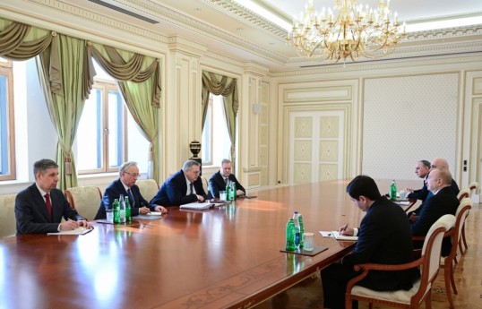 Le président Ilham Aliyev a reçu Aleksey Overchuk