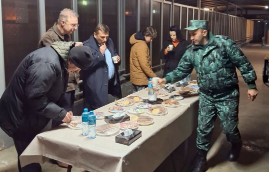 Jusqu'à présent, 615 personnes ont été évacuées de l'Iran vers la frontière de l'Azerbaïdjan -PHOTO 