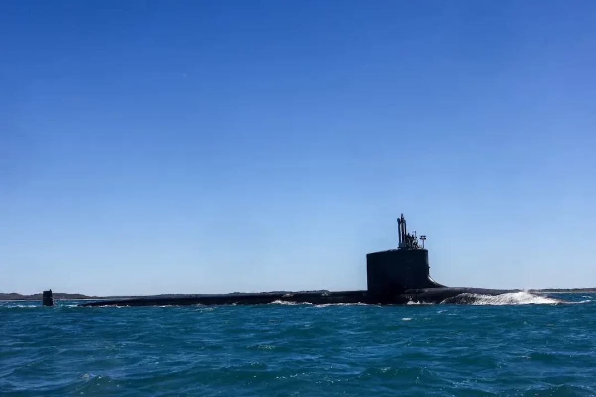 Des sous-marins au large des côtes du Sri Lanka ont attaqué un navire iranien : 101 personnes sont portées disparues et 78 ont été blessées