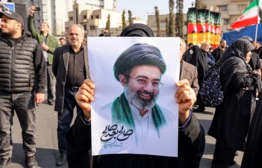 Téhéran officiel a confirmé que le nouveau Guide suprême de l’Iran, Mojtaba Khamenei, a été blessé