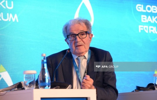 Romano Prodi : Il faut créer un tel équilibre dans le commerce mondial que le système ne dépende pas uniquement des États-Unis