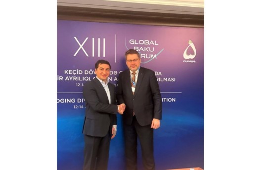 Hikmet Hajiyev a discuté du TRIPP avec le représentant spécial de l’Union européenne