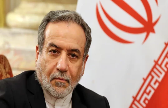Araghchi : Il n’y a pas eu d’appel aux États-Unis ou à Israël pour un cessez-le-feu, la résistance se poursuivra