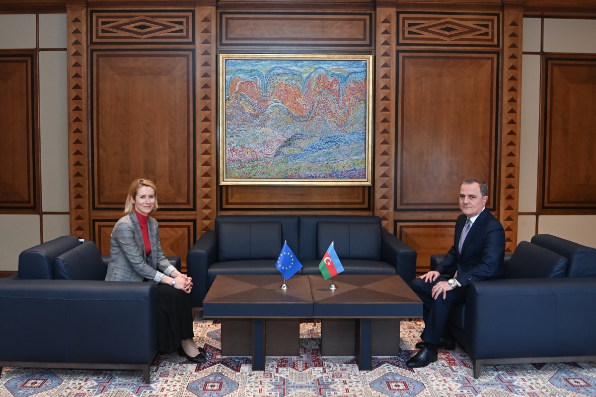 Djeyhoun Baïramov a rencontré Kaja Kallas
