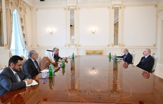 Président Ilham Aliyev a reçu le président du Groupe de la Banque islamique de développement