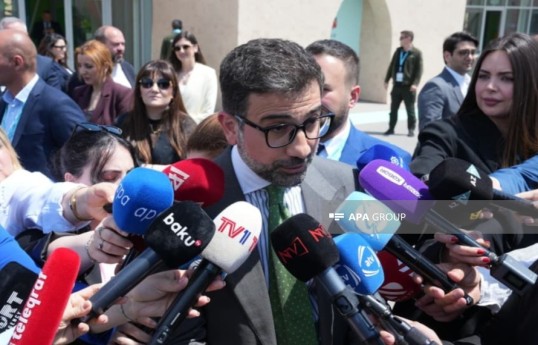 Directeur exécutif : tous les employés du centre d’accréditation du WUF13 sont azerbaïdjanais