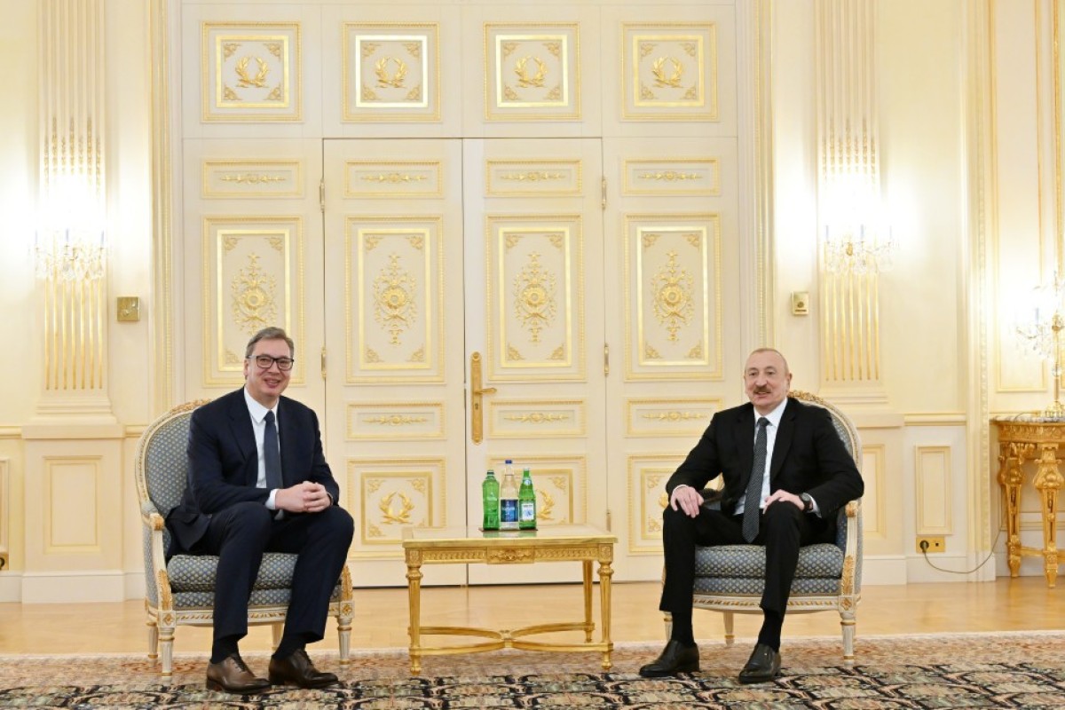 Le président azerbaïdjanais rencontre son homologue serbe à Bakou