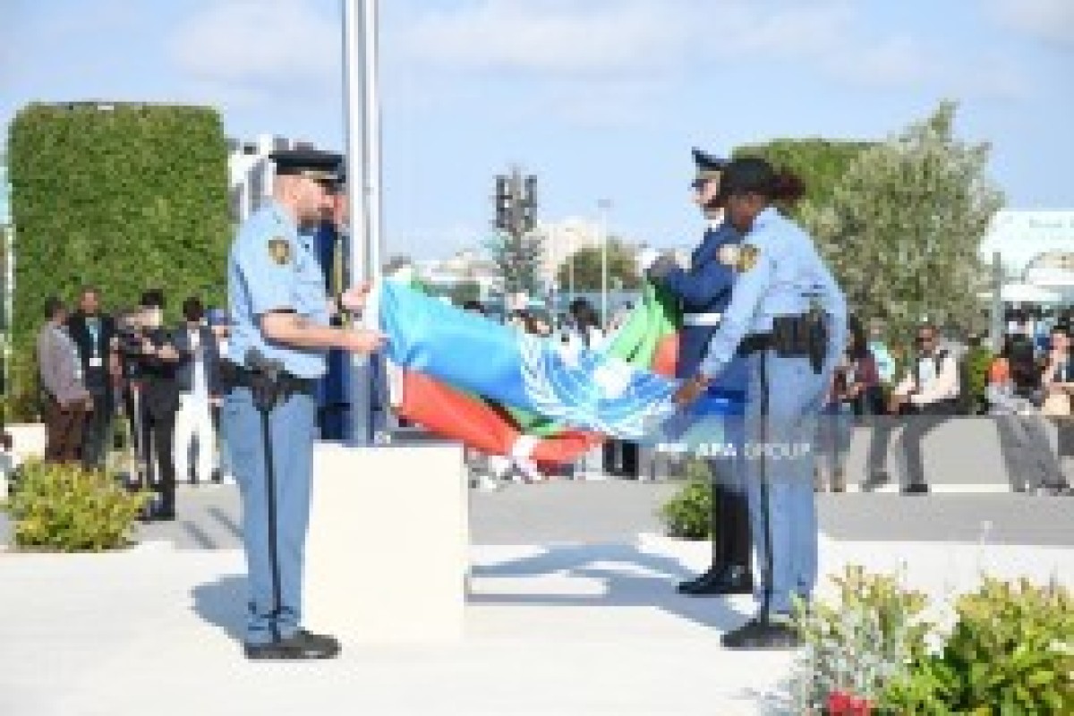 Le WUF13 s’est achevé à Bakou avec une cérémonie d’abaissement de drapeaux – PHOTO 