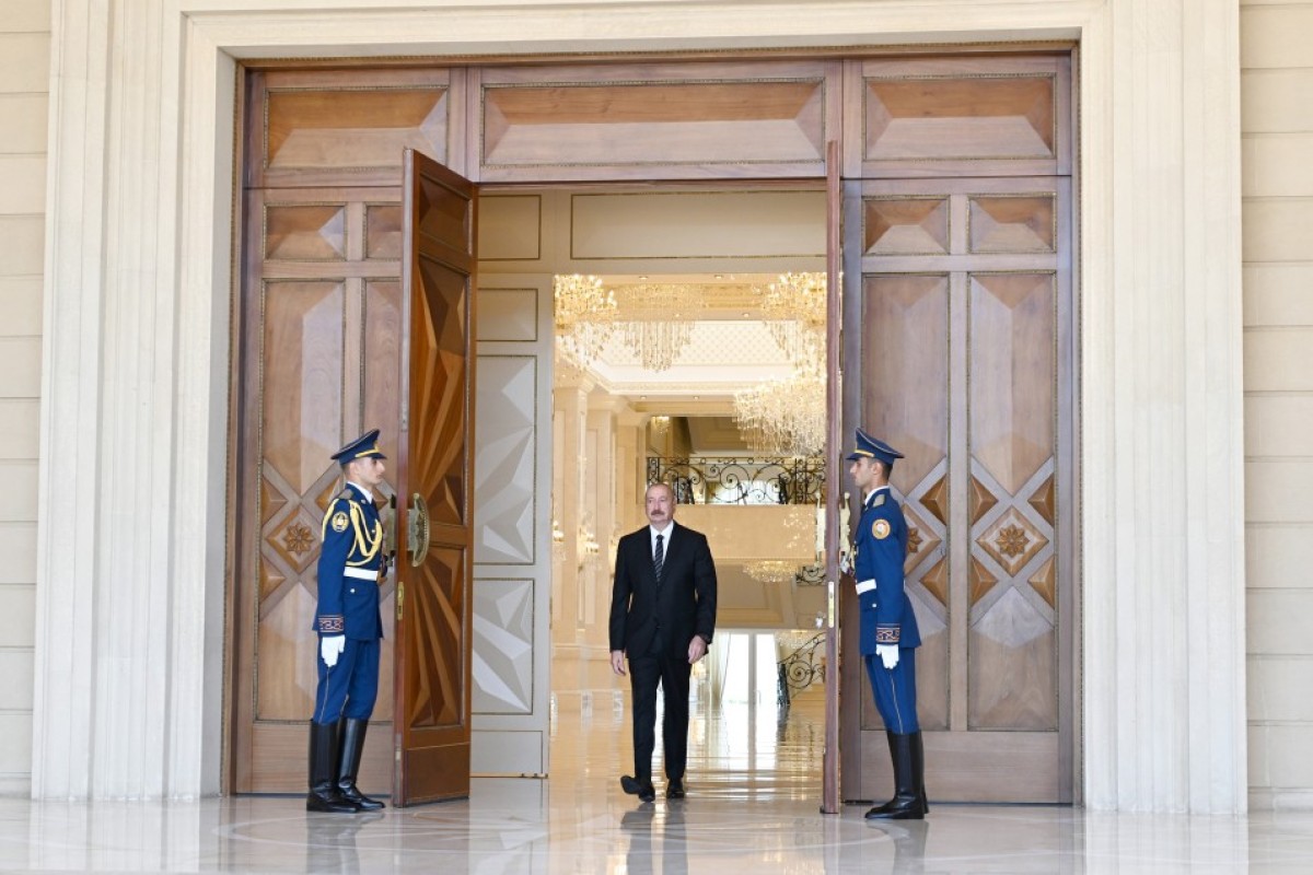Cérémonie d’accueil officiel du Premier ministre cambodgien à Bakou-PHOTO 