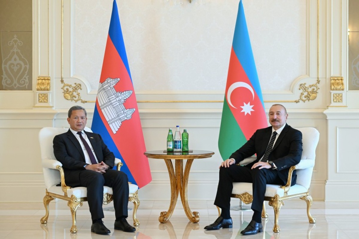 Le président azerbaïdjanais s’entretient en format retreint avec le Premier ministre cambodgien