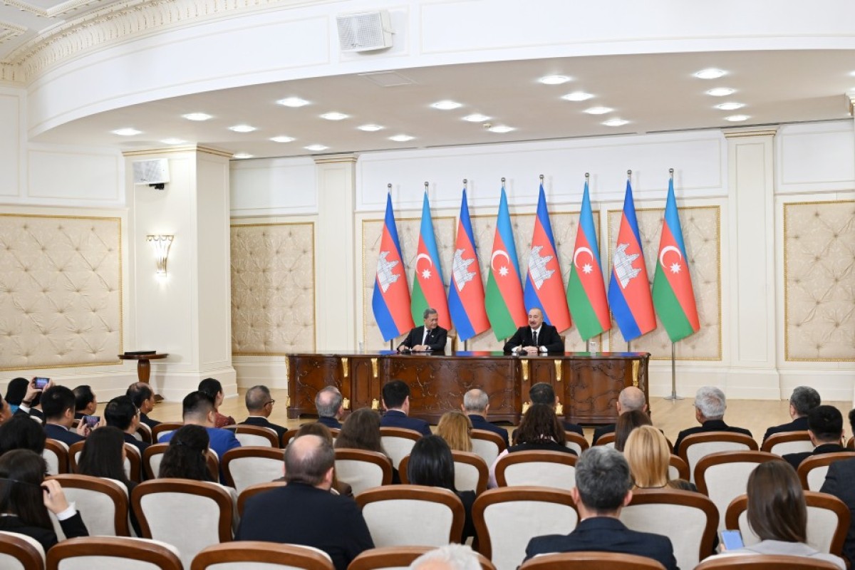 Le président azerbaïdjanais et le Premier ministre cambodgien font des déclarations à la presse MIS A JOUR 