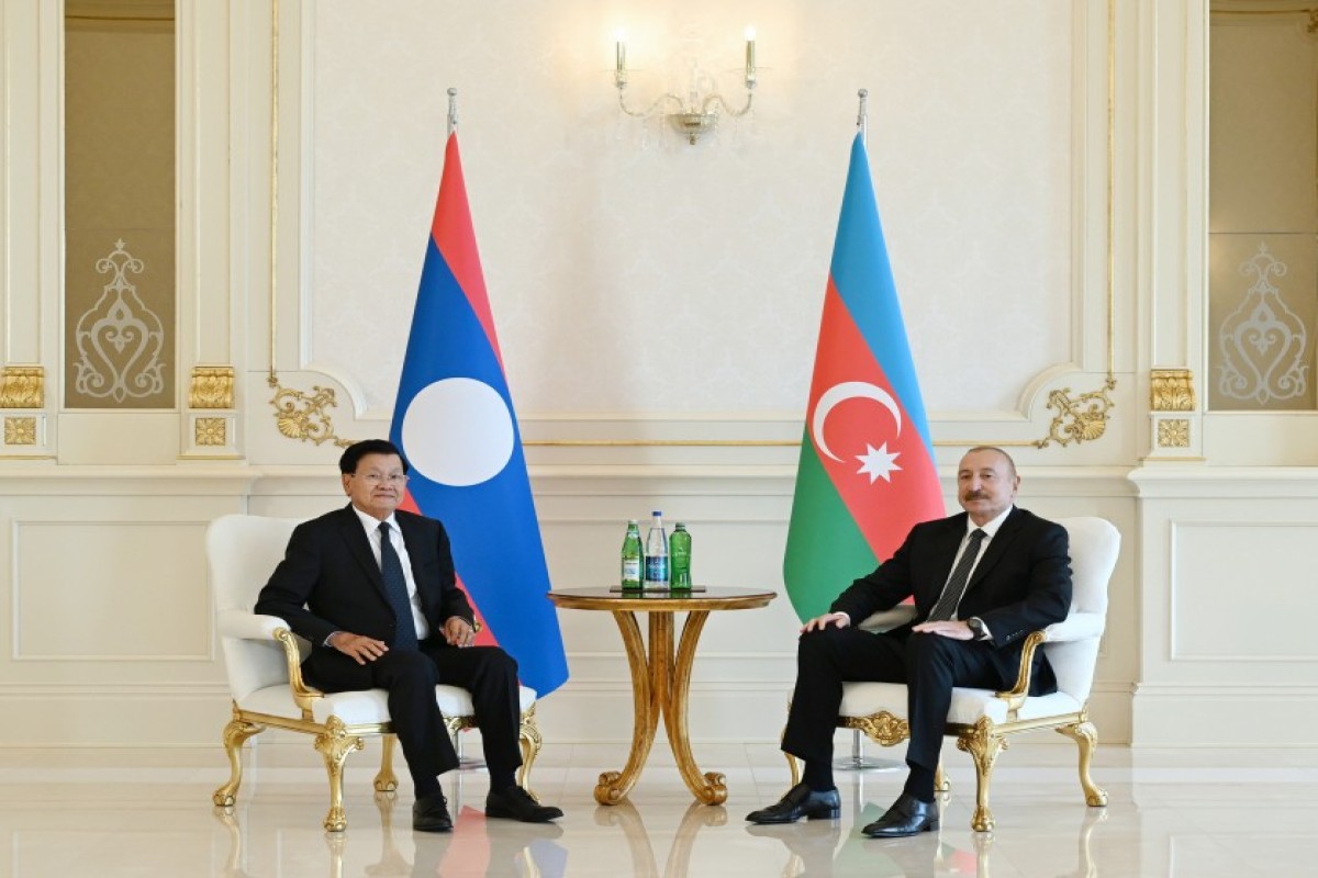 Entretien en tête-à-tête entre les présidents azerbaïdjanais et laotien