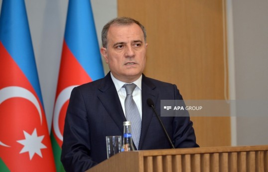 Jeyhun Bayramov : nous avons discuté ouvertement de nos divergences avec le ministre indien des Affaires étrangères et nous en verrons les résultats